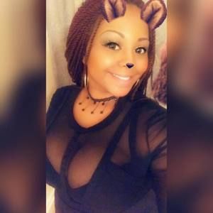 Meet your Posher, Lola